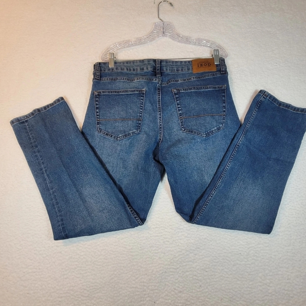 IZOD  Mens 34x30 Blue Mid Rise Straight Fit Comfort Stretch Demin Jeans